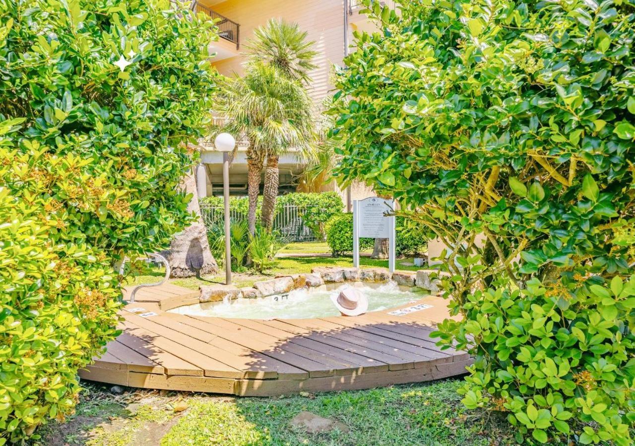Poolside Paradise Galveston Exterior photo