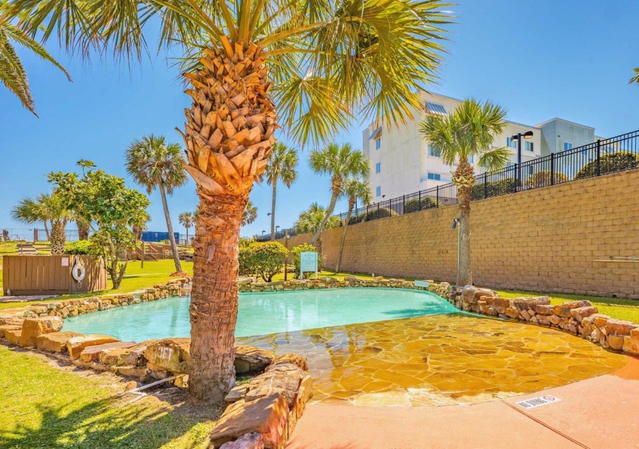 Poolside Paradise Galveston Exterior photo